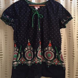 Scrubs top