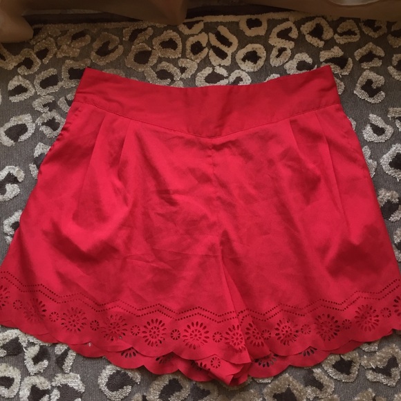 High Waisted Shorts Red