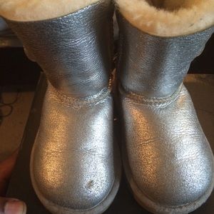 Ugg boots for girls