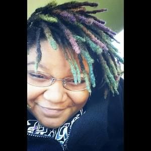 Meet your Posher, Genessa