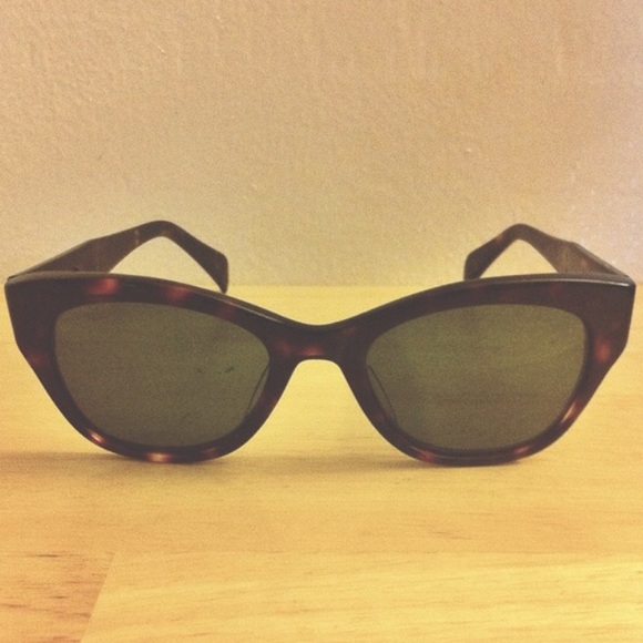 Oliver Peoples vintage shades - Picture 2 of 3