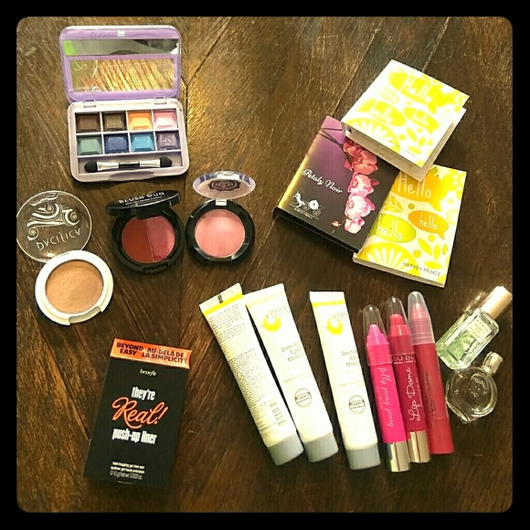 Makeup & skincare lot