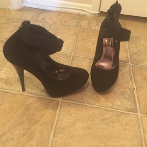 Very Hot & Sexy Stiletto High Heels