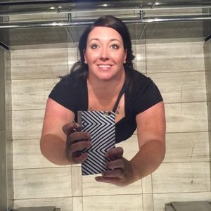 Meet your Posher, Hope