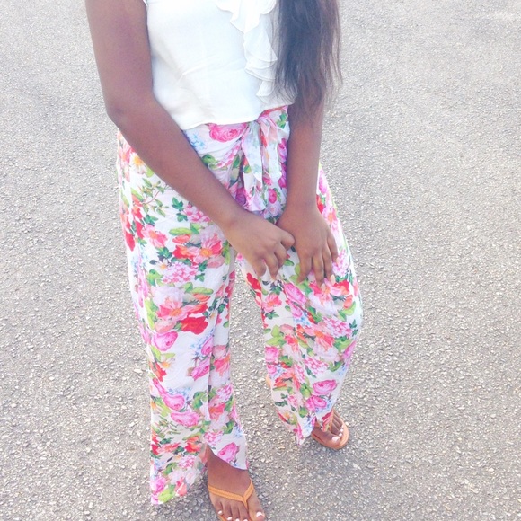 floral print tulip pants.