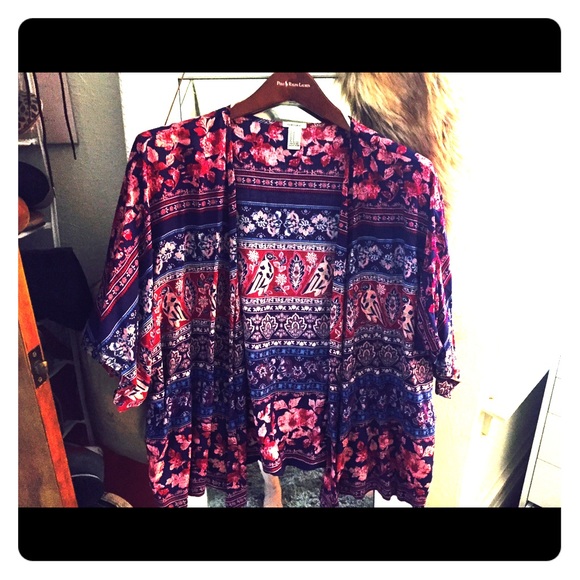 Printed kimono