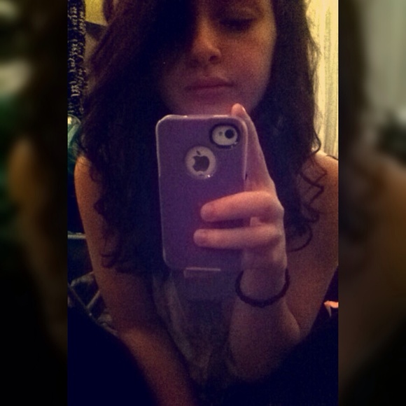 Meet your Posher, Emilee - Picture 1 of 1