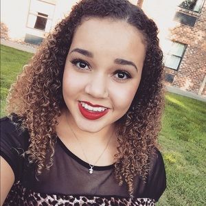 Meet your Posher, Jazmen