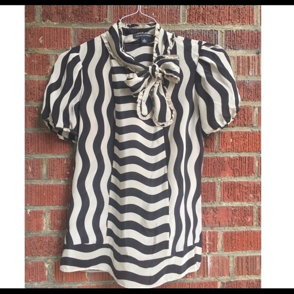 100% Silk Banana Republic black white SZ S blouse