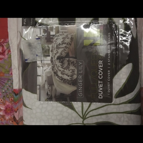 Full/queen Duvet set