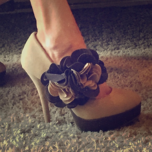 Promise Suede Nude Pumps