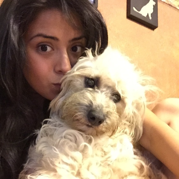 Meet your Posher, Cindy - Picture 2 of 2