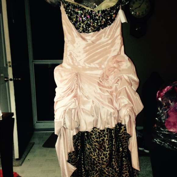 Prom dress !!