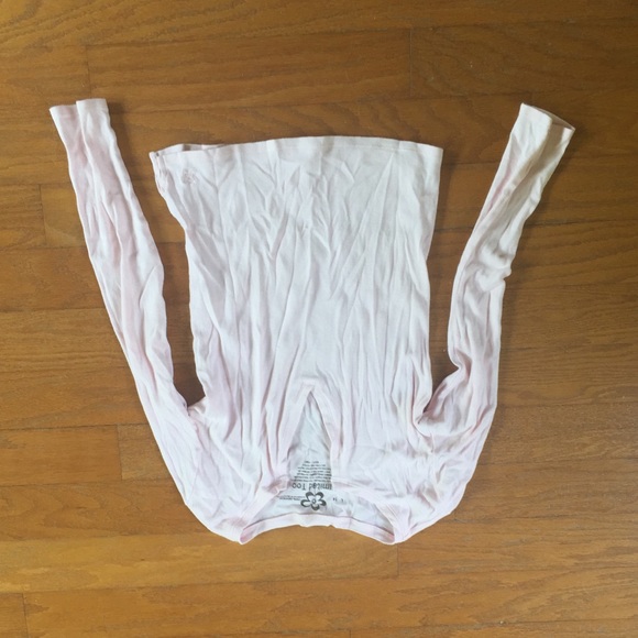 Light pink vneck.