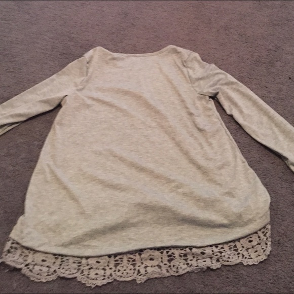 Gray shirt w/ flowers at the bottom - Picture 2 of 2