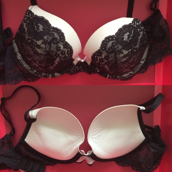 ❌SOLD❌3 Victoria's Secret bras 34B push-up padded - Picture 2 of 4