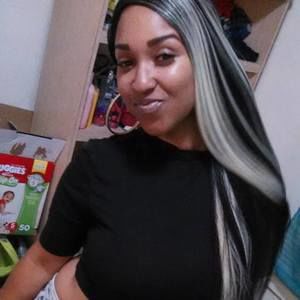 Meet your Posher, Crystal