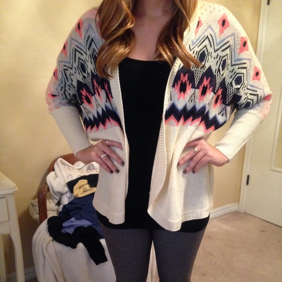 Daphne Open Cardigan