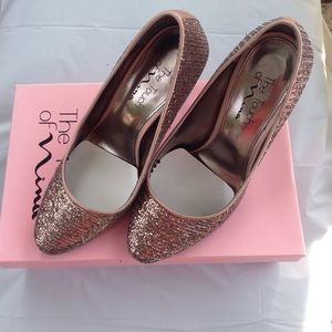 New, barely worn shoes!