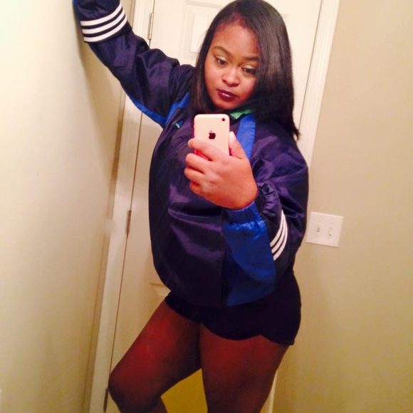 Meet your Posher, Isitpretty