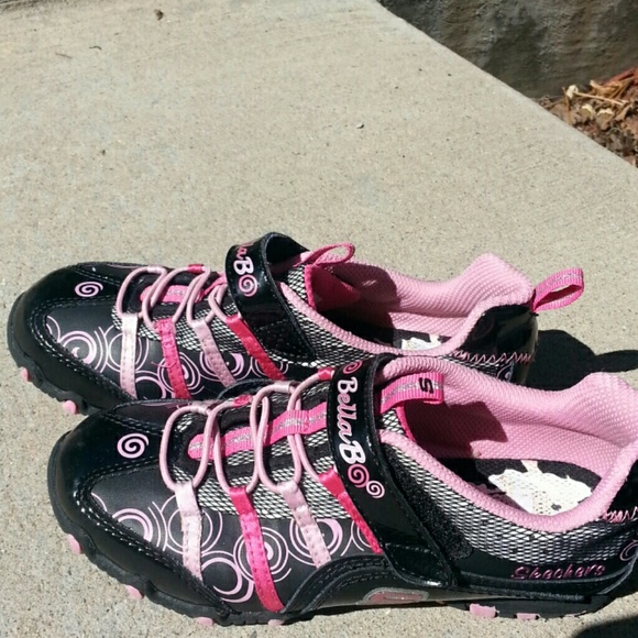 Girls size 1 bella ballerina shoes