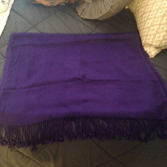 Purple soft scarf from BP - Picture 2 of 2