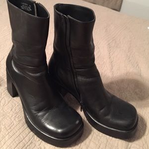 Steven Madden Boots