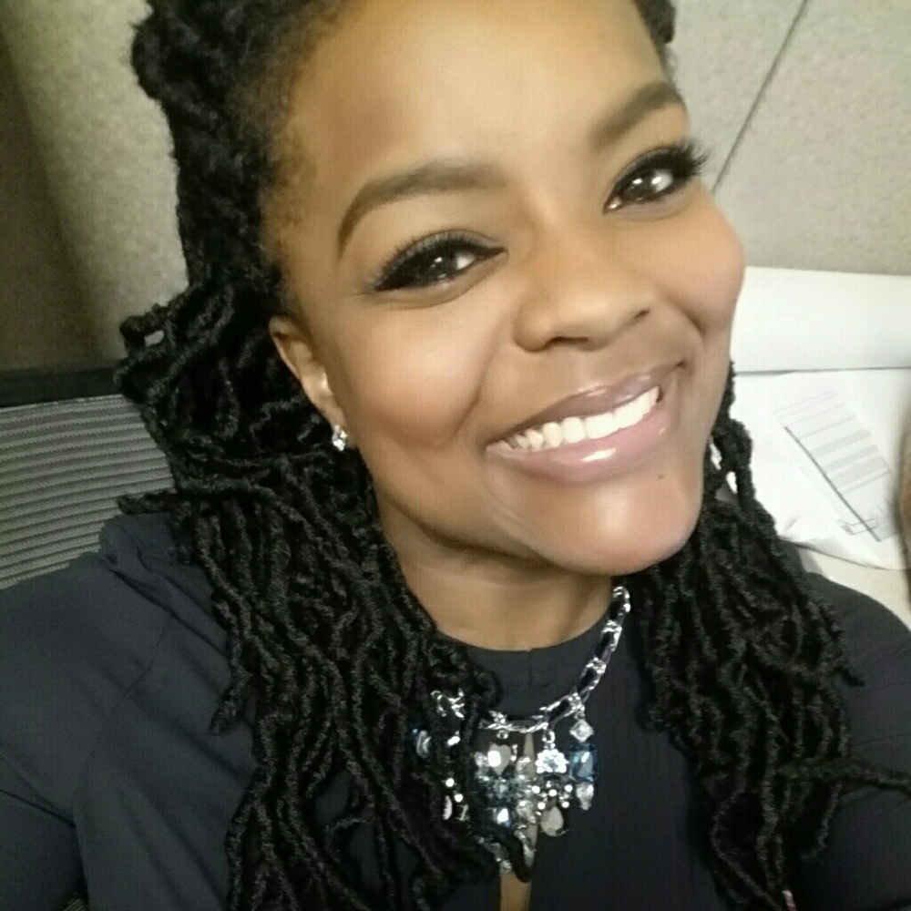 Meet your Posher, Joi