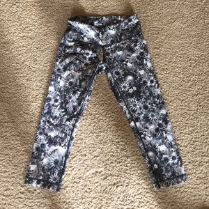 Lululemon floral crops