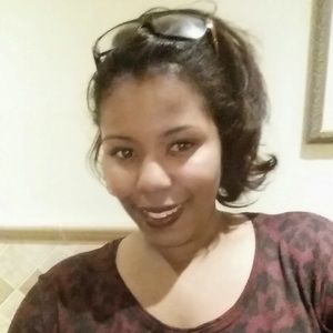 Meet your Posher, Anya