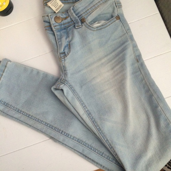Light wash jeans