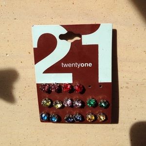 Multiple assorted color studs