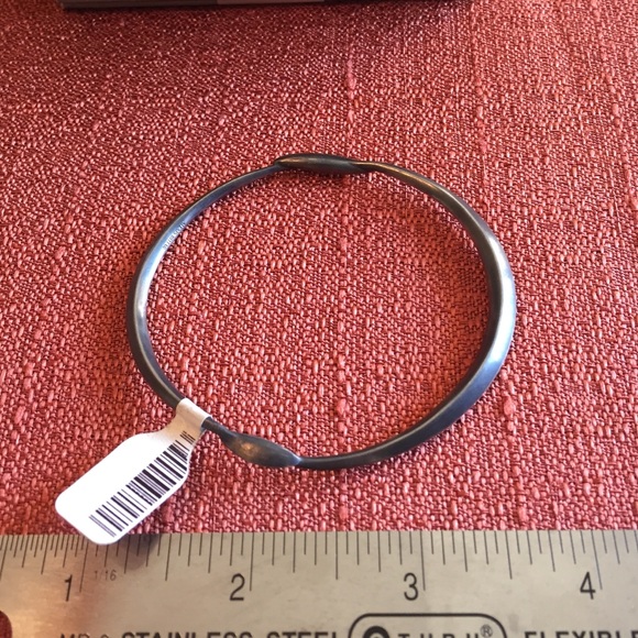 Alexis Bittar Fine oxidized sterling silver bangle - Picture 3 of 4