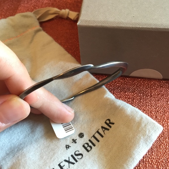 Alexis Bittar Fine oxidized sterling silver bangle - Picture 2 of 4