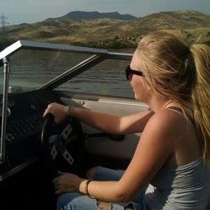 Meet your Posher, Courtney