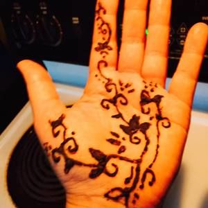 Meet your Posher, Tanya