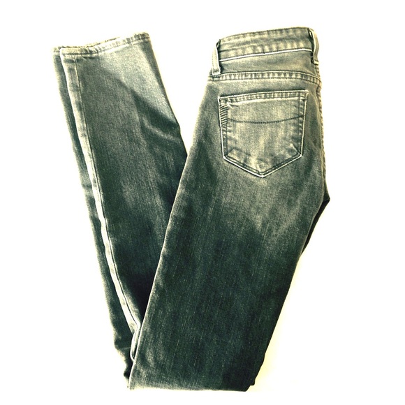 Perfect 👌🏻 Paige Gray Skinnies