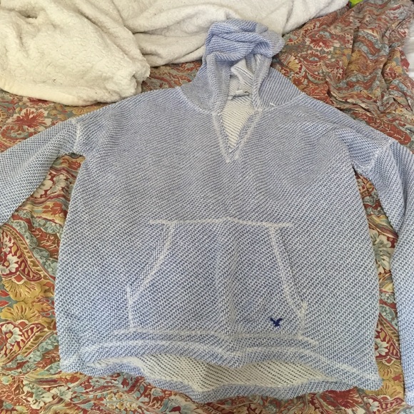 American Eagle sweatshirt