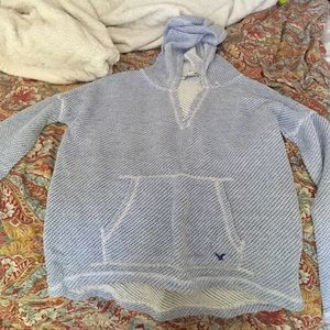 American Eagle sweatshirt