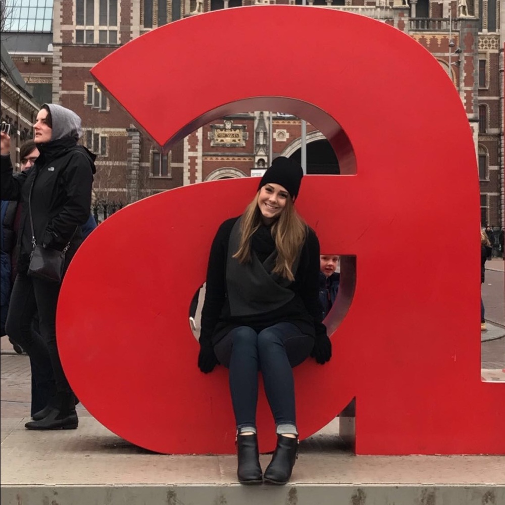 Meet your Posher, Allison