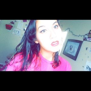 Meet your Posher, Daniela