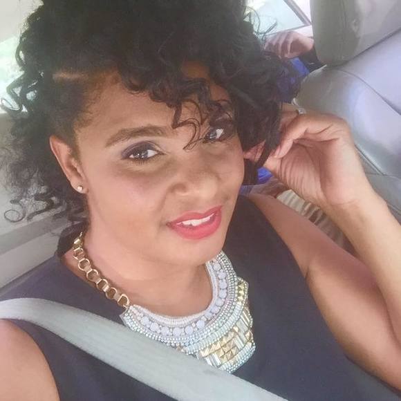 Meet your Posher, Leah - Picture 1 of 1