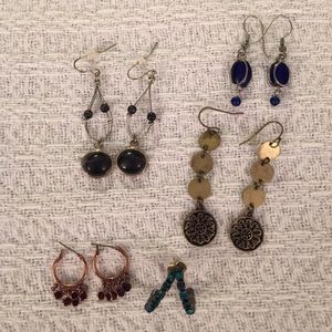 (5) bundled earrings