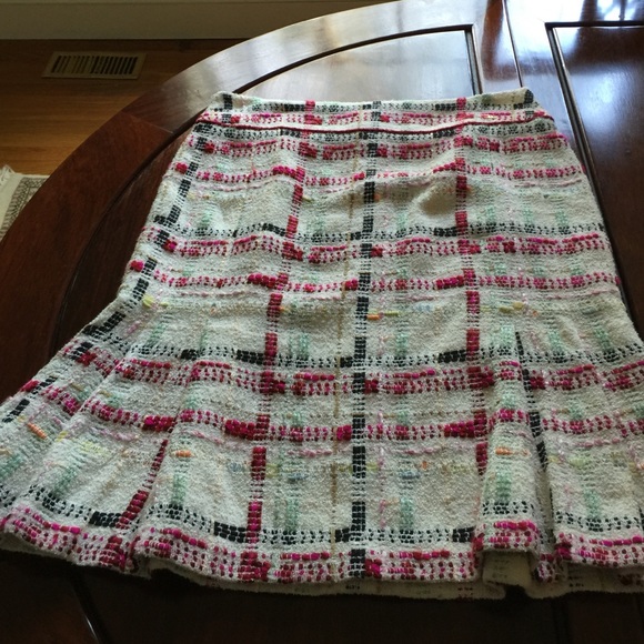 Chanel raspberry and cream skirt