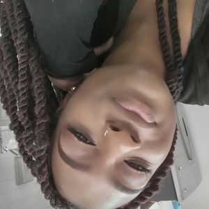 Meet your Posher, Jazmine