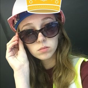 Meet your Posher, Ali