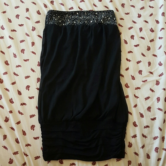 Size S black tube with cute sequence