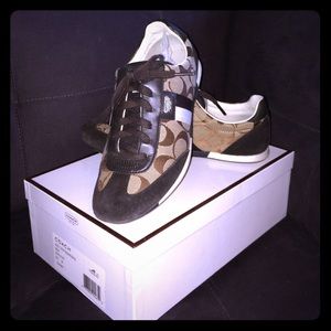 Coach sneakers. Brown suede and signature canvas.