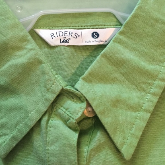 Green 3/4 sleeve button up shirt - Picture 2 of 2