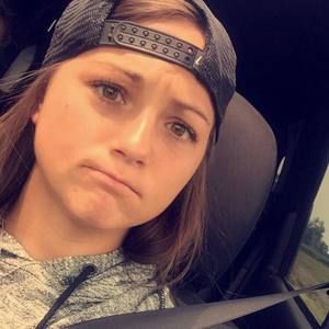 Meet your Posher, Kendra